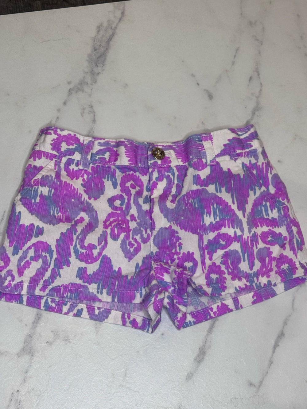 are the Lilly Pulitzer "Adie" Shorts purple & white "Amethyst Beach Bathers" 8